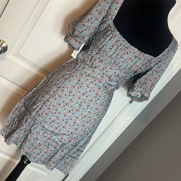 BNWT - LANI THE LABEL FELICITY FLORAL LIGHT BLUE DRESS - L - Picture 8 of 12